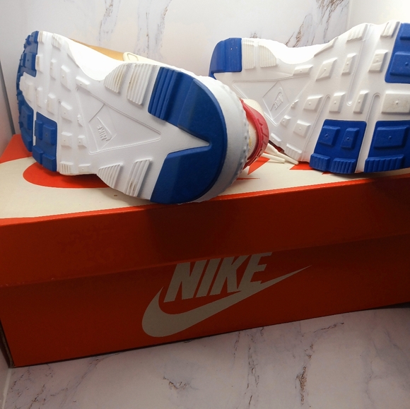 Nike Huarache Run 5Y EUC - Picture 8 of 9